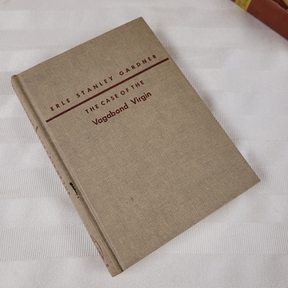 Vintage Books Stack - Picture 9 of 11